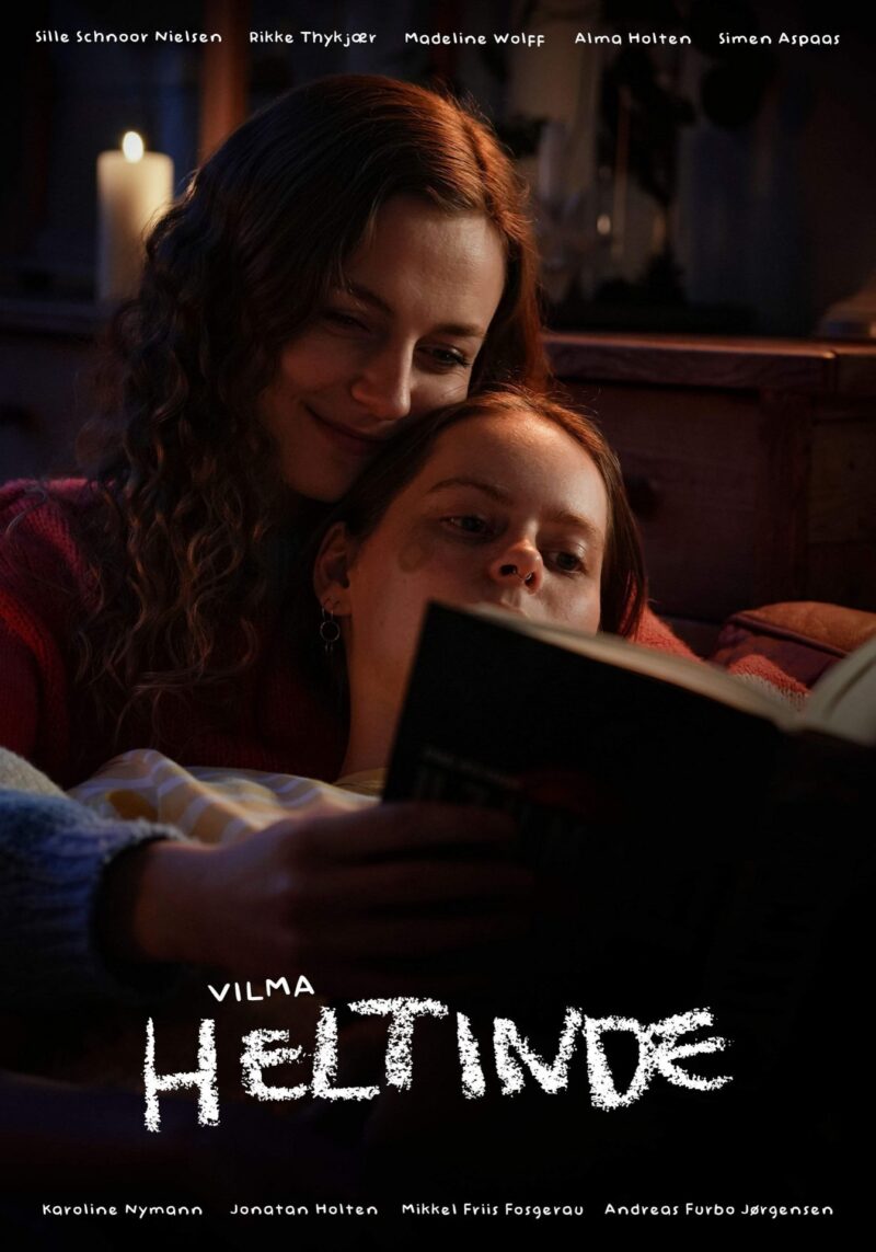 Poster for the film Heltinde where Sille Schnoor Nielsen is first in the cast list
